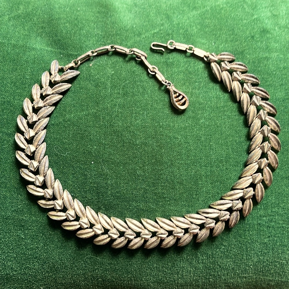 Vintage Coro Leaf Choker